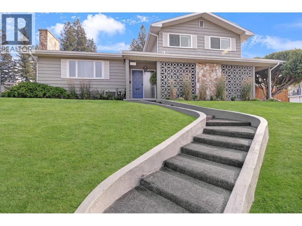 701 17th Avenue S, Cranbrook