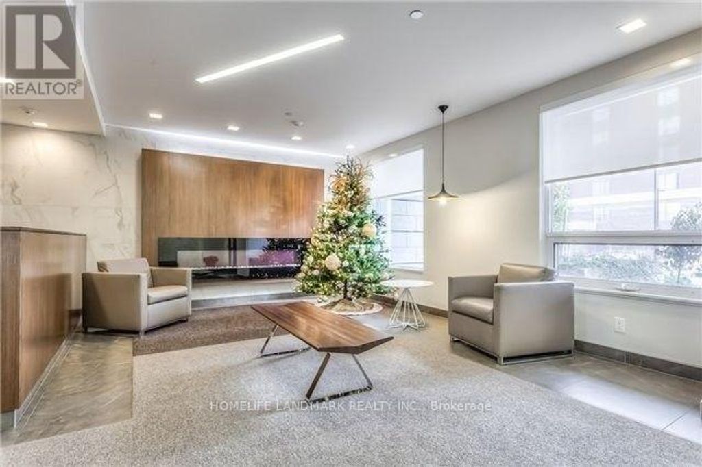 111 - 8228 Birchmount Road, Markham (unionville)