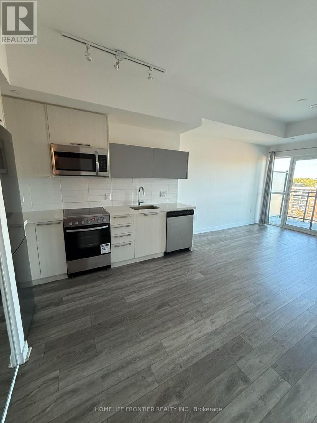 909 - 25 Neighbourhood Lane, Toronto (stonegate-Queensway)