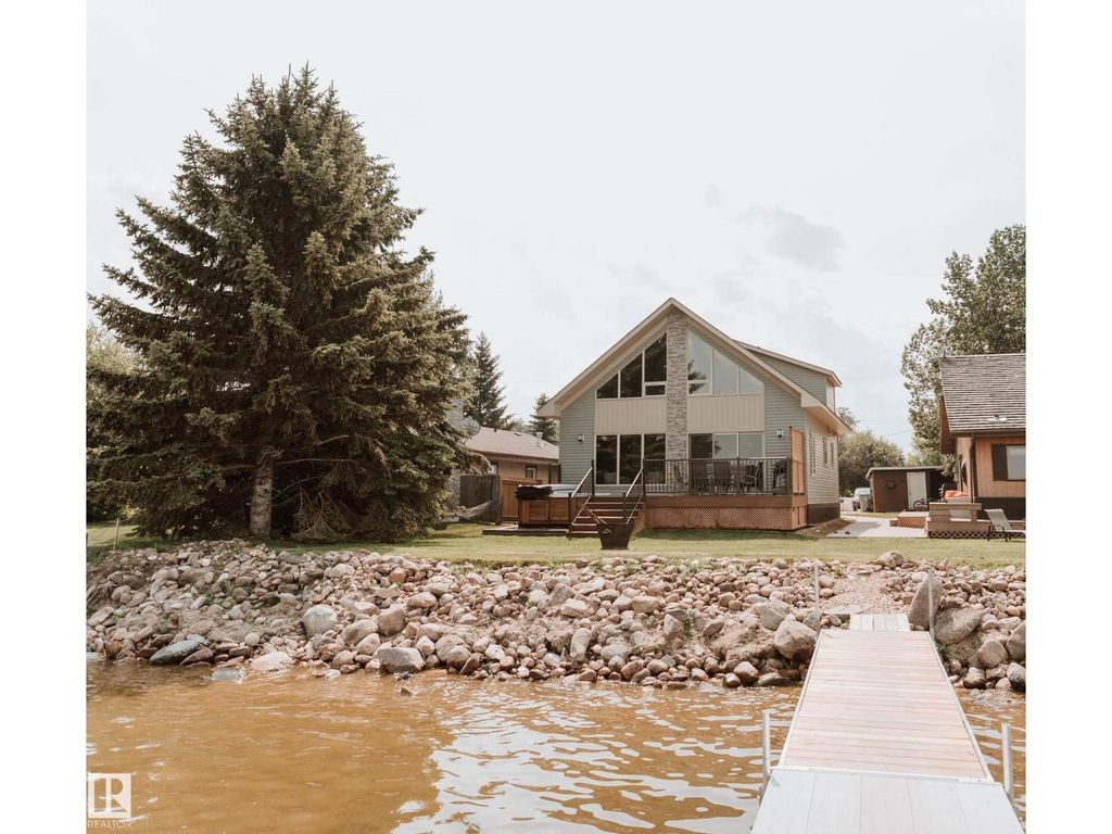 33 Lakeshore Dr, Rural Wetaskiwin County