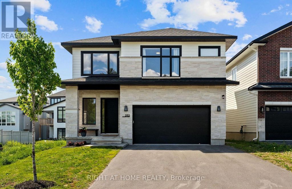 252 Ketchikan Crescent, Ottawa