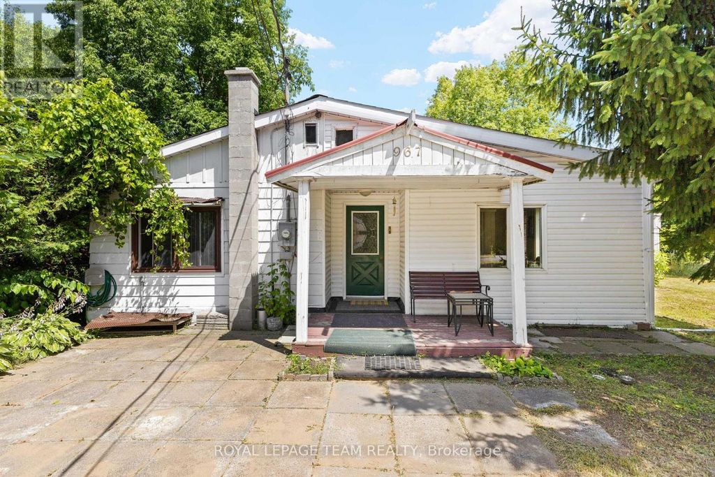 967 West Street, Ottawa