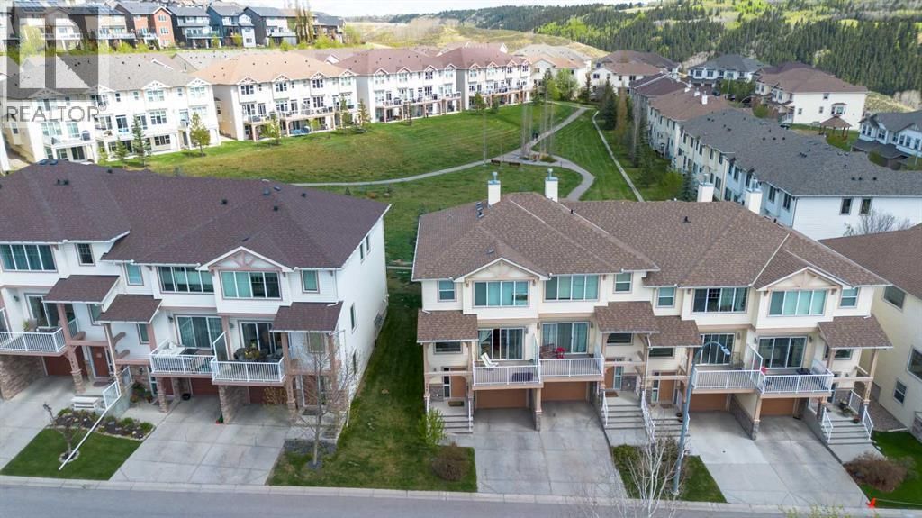 296 Sunset Point, Cochrane