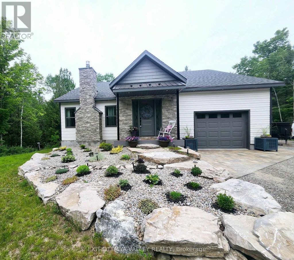 1485 Rapid Road, Whitewater Region