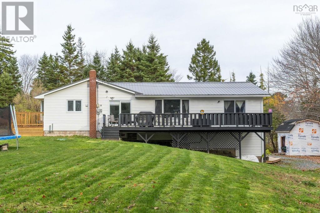 342 Myra Road, Porters Lake