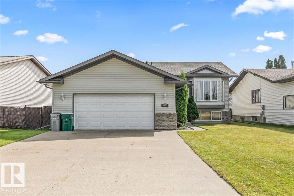 4423 56 Av, Lamont