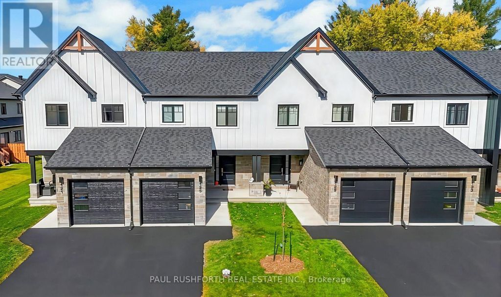 273 Peacock Drive, Russell