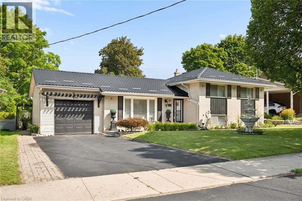285 Stonybrook Drive, Kitchener