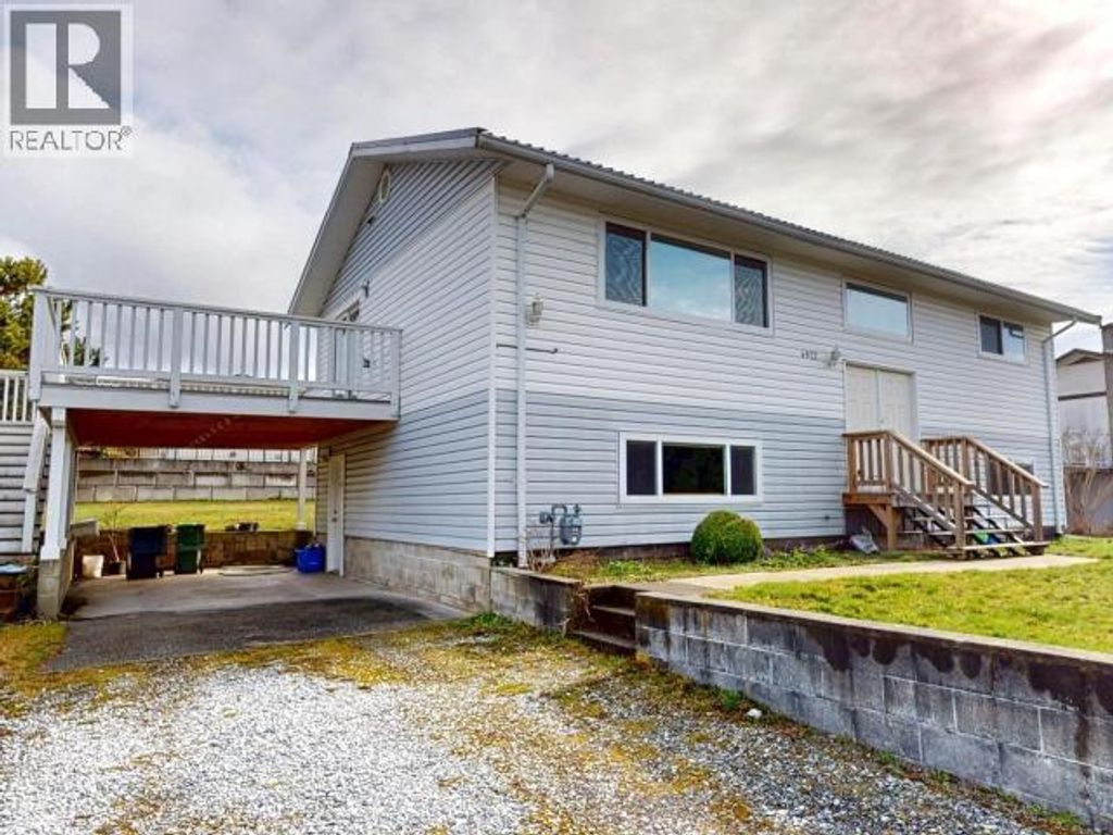 4922 Saskatchewan Ave, Powell River