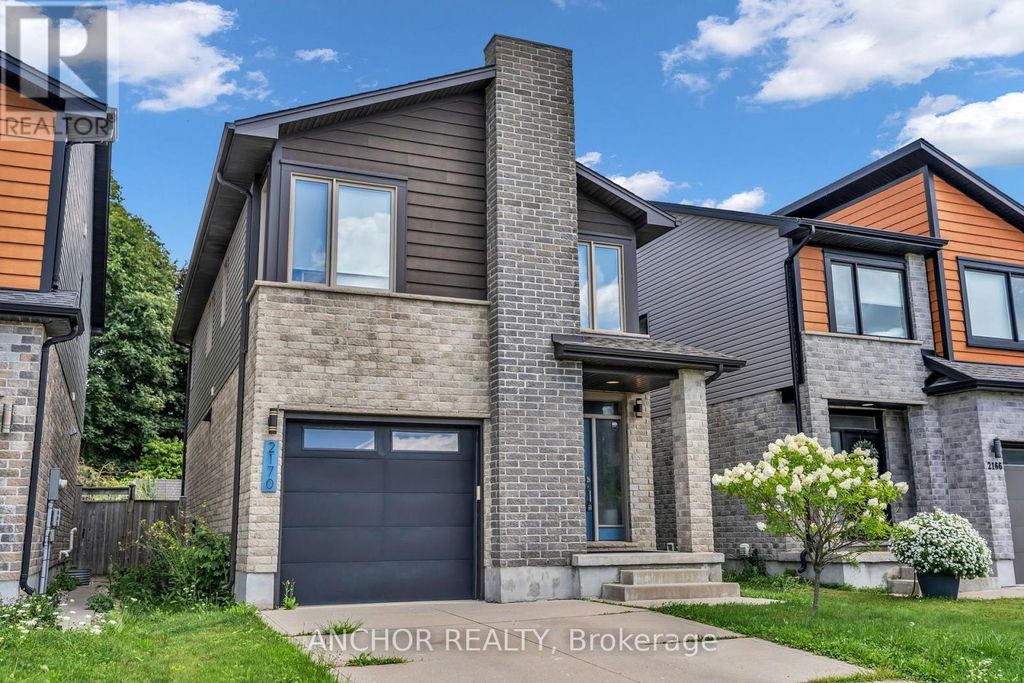 2170 Tribalwood Street, London North (north F)