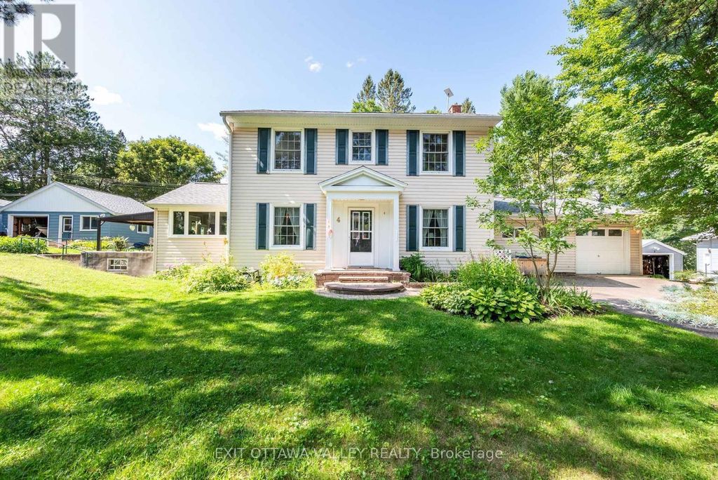 4 Macdonald Street, Deep River