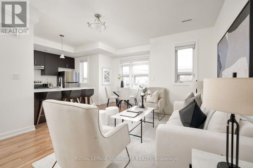 51 - 370 Red Maple Road, Richmond Hill (langstaff)