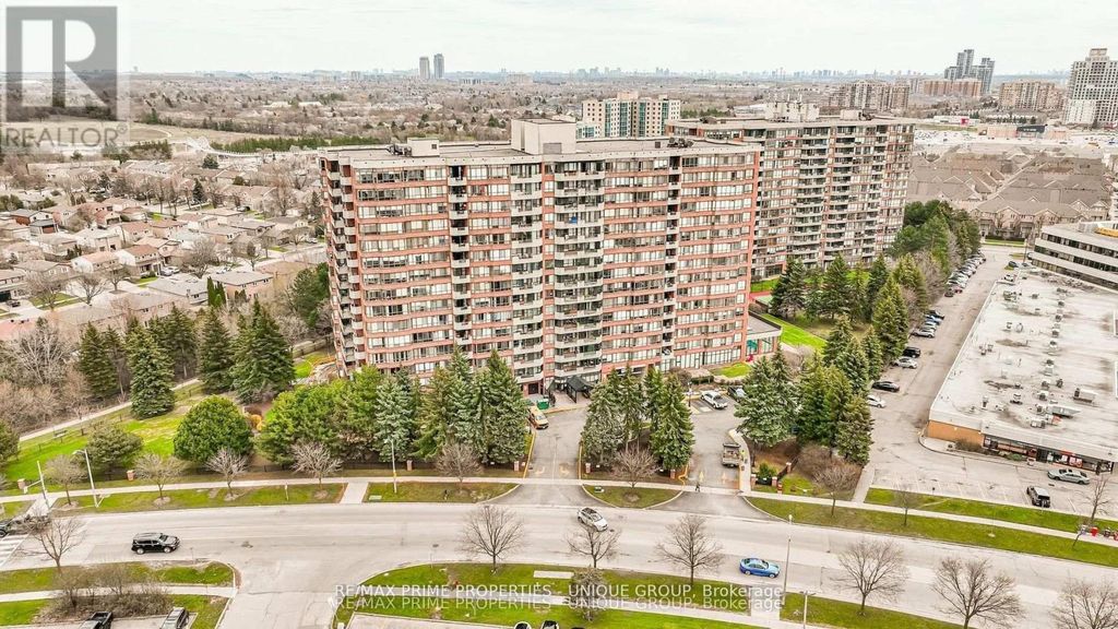 209 - 33 Weldrick Road E, Richmond Hill (observatory)