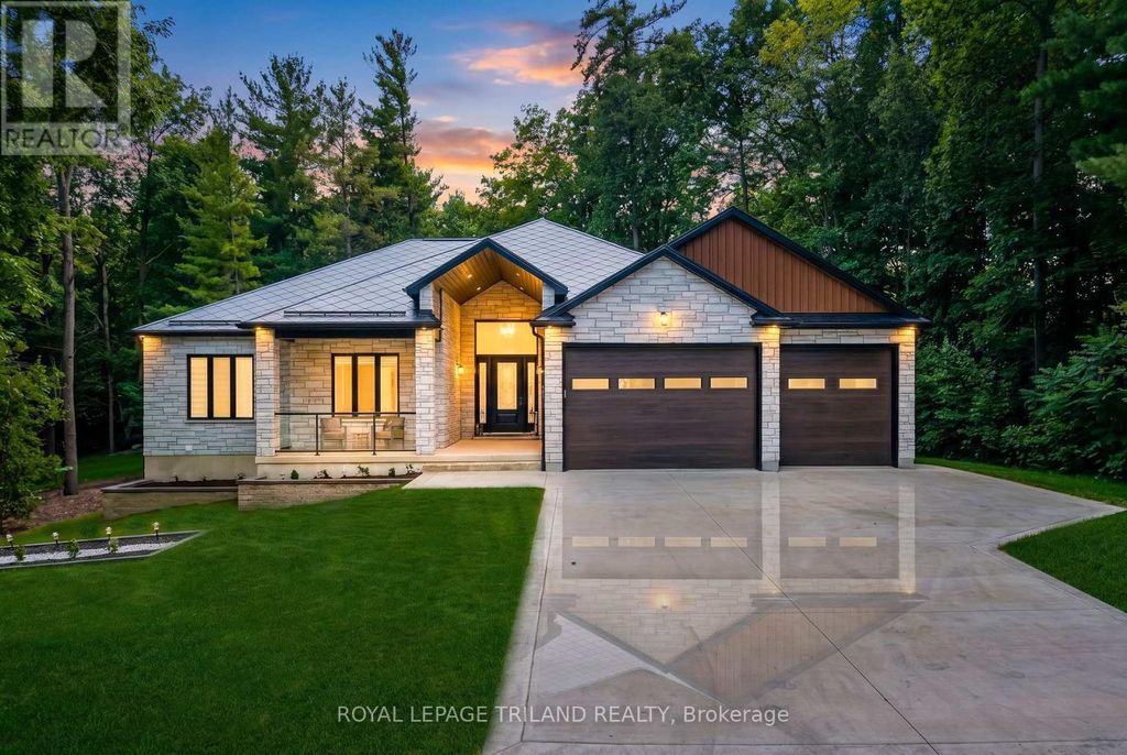10175 Merrywood Drive, Lambton Shores (grand Bend)