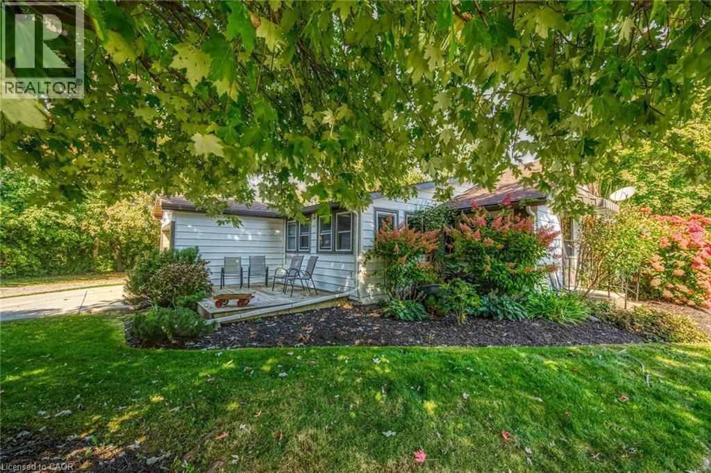 16 Broad Street, Port Dover