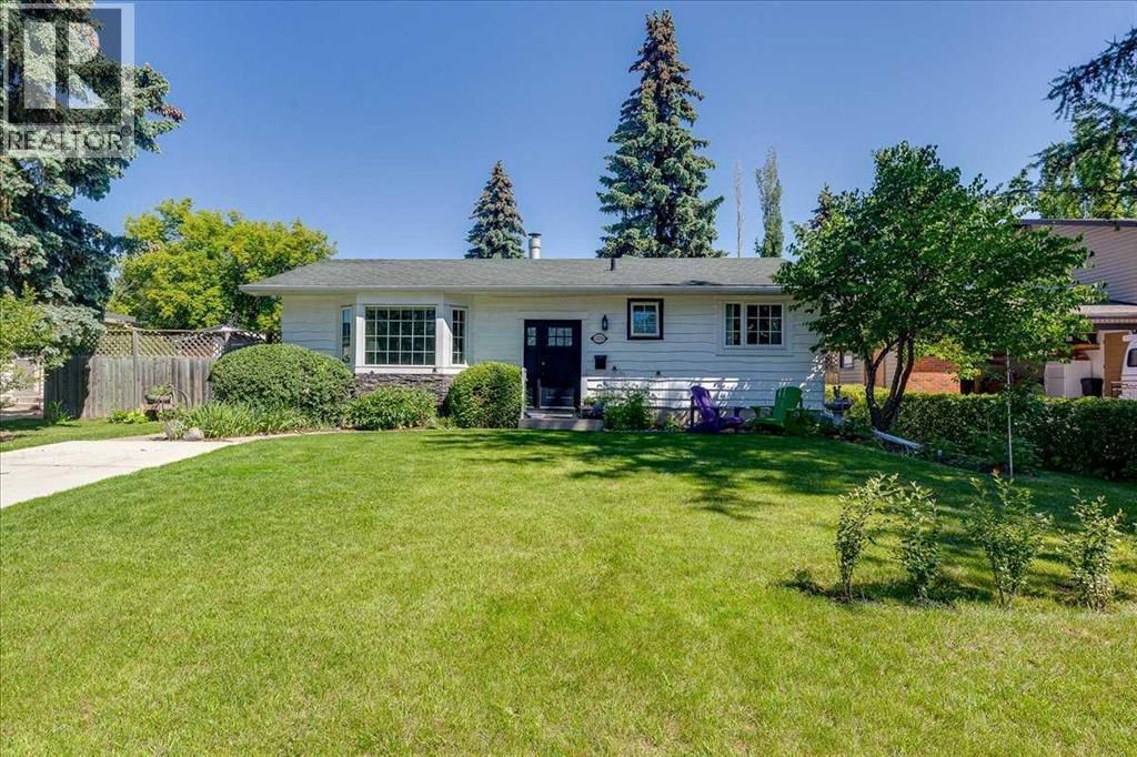 109 Selkirk Boulevard, Red Deer