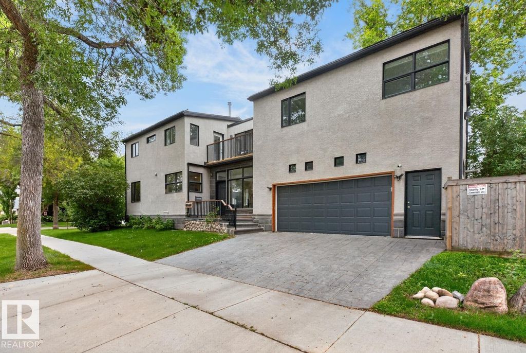 8860 93 St Nw, Edmonton