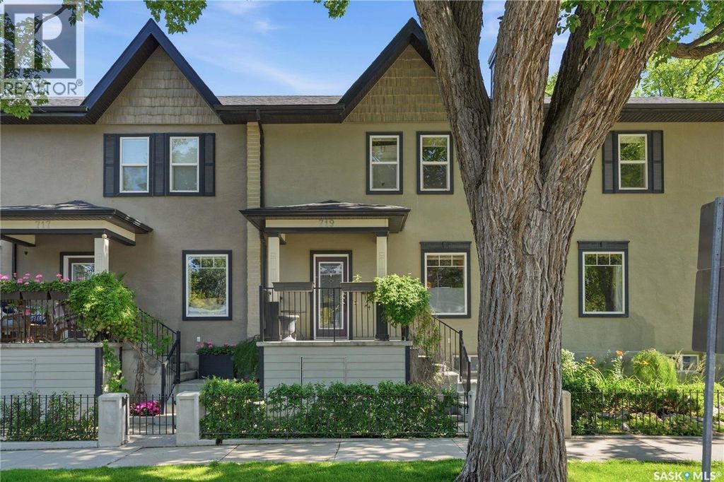 719 14th Street E, Saskatoon