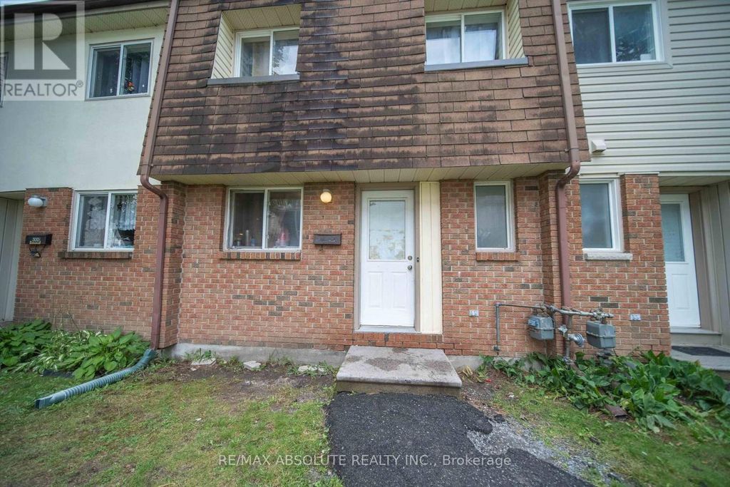 30 E Sonnet Crescent, Ottawa