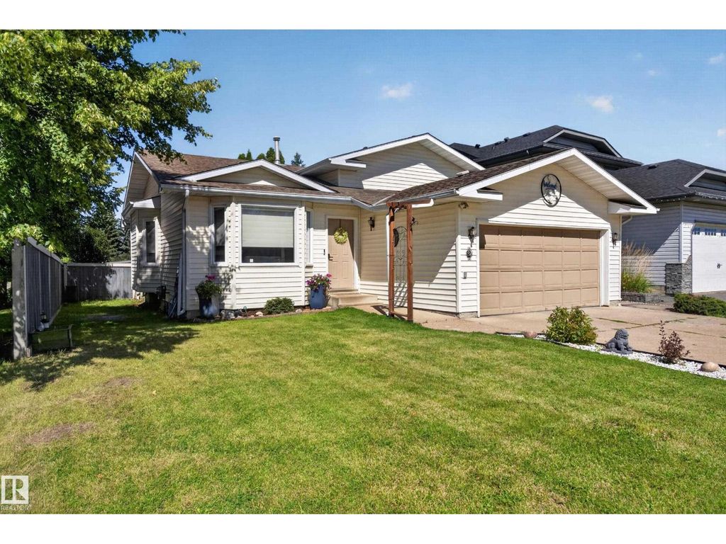 2 Woodside Cr, Spruce Grove