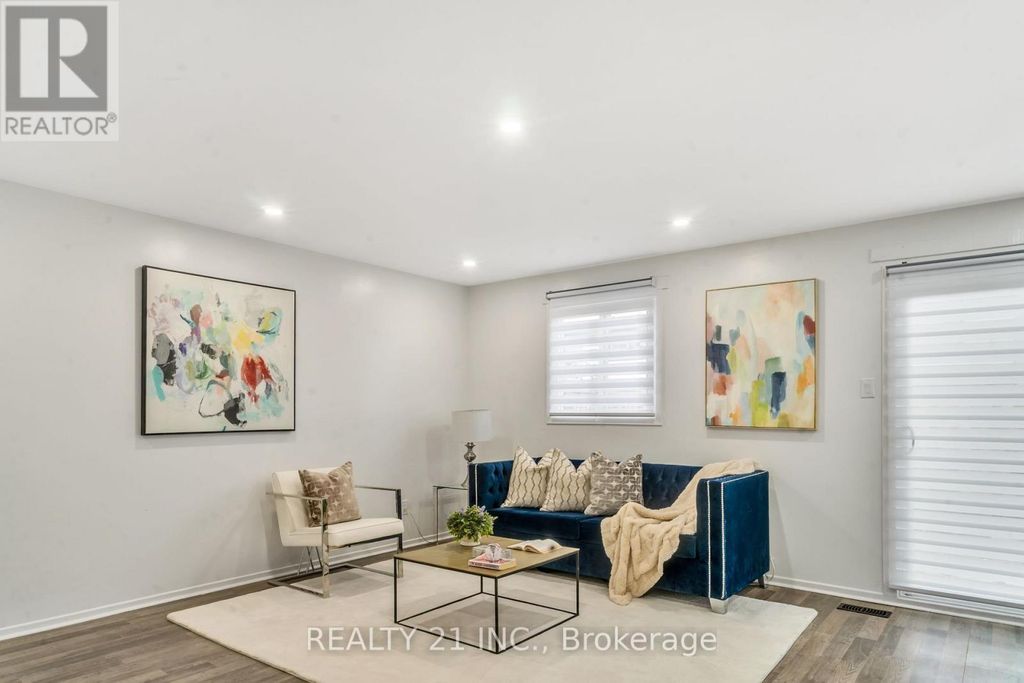 101 - 45 Hansen Road N, Brampton (madoc)