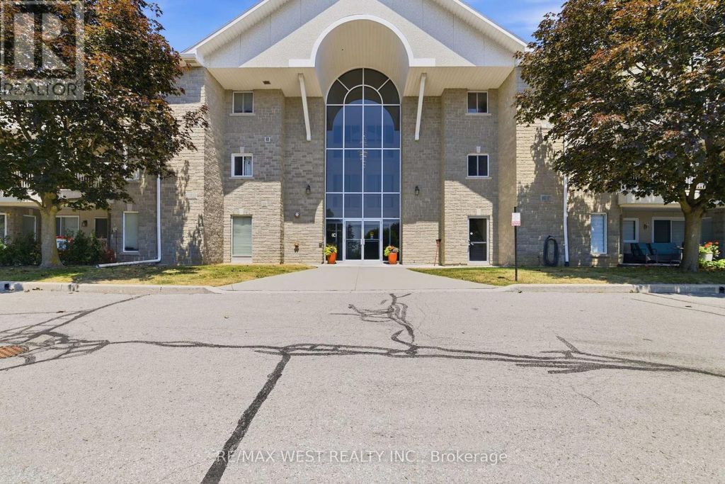 205c - 1099 Clonsilla Avenue, Peterborough (otonabee Ward 1)