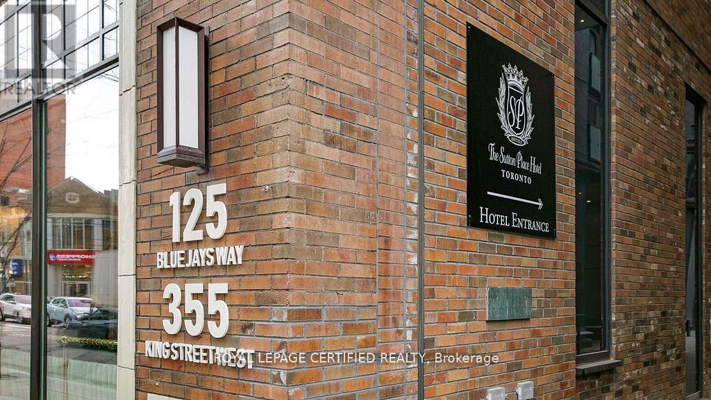 1905 - 125 Blue Jays Way, Toronto (bay Street Corridor)