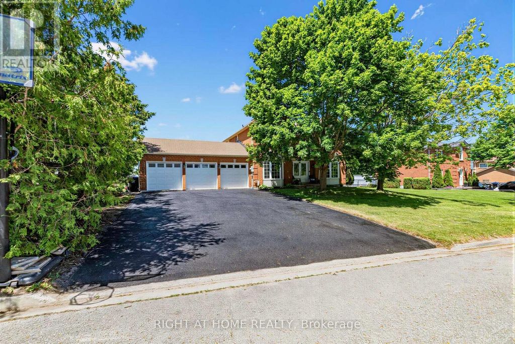 2114 Hughes Drive, Innisfil