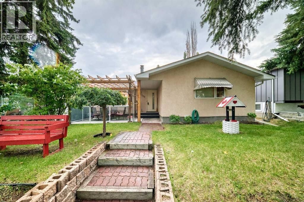 728 Willacy Drive Se, Calgary