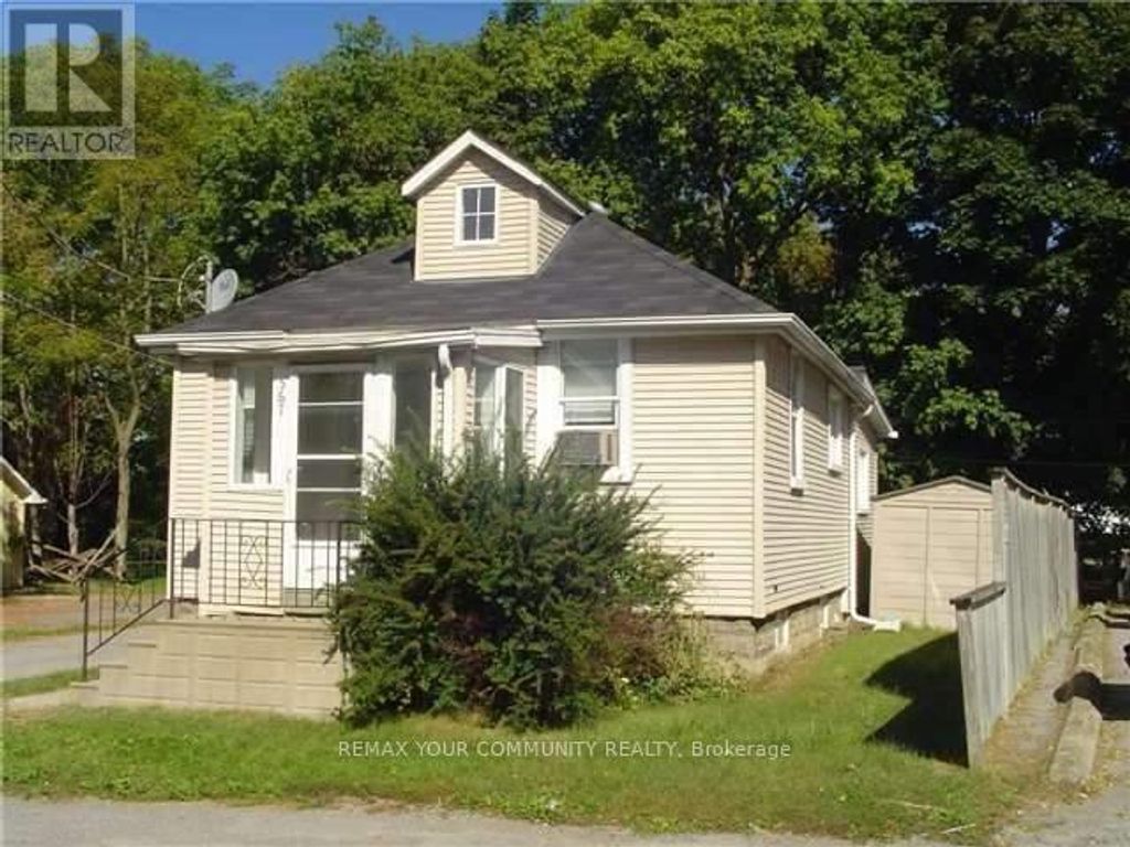 567 Granby Place, Newmarket (central Newmarket)