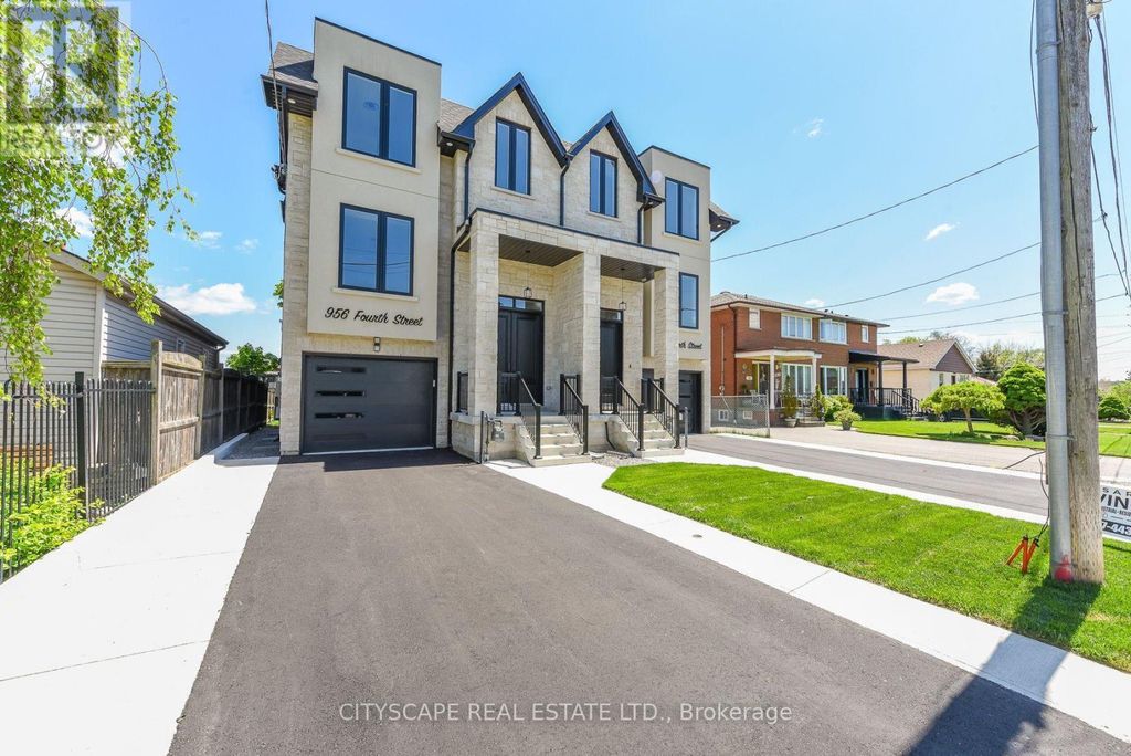 954 Fourth Street, Mississauga (lakeview)