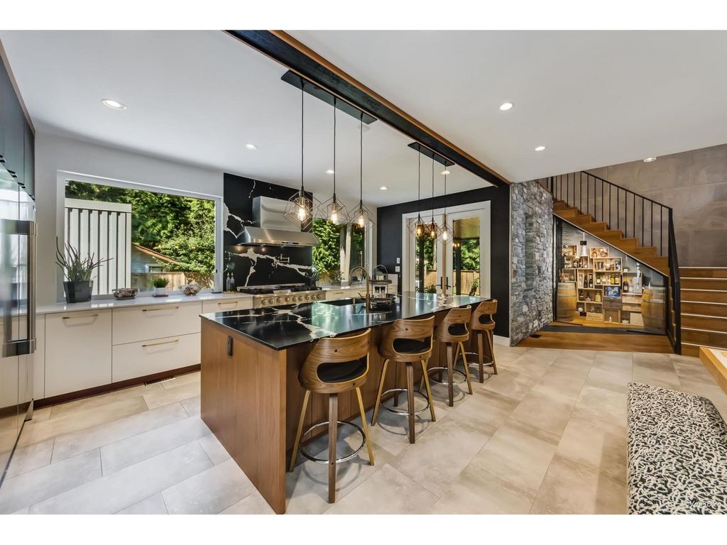 19889 42a Avenue, Langley