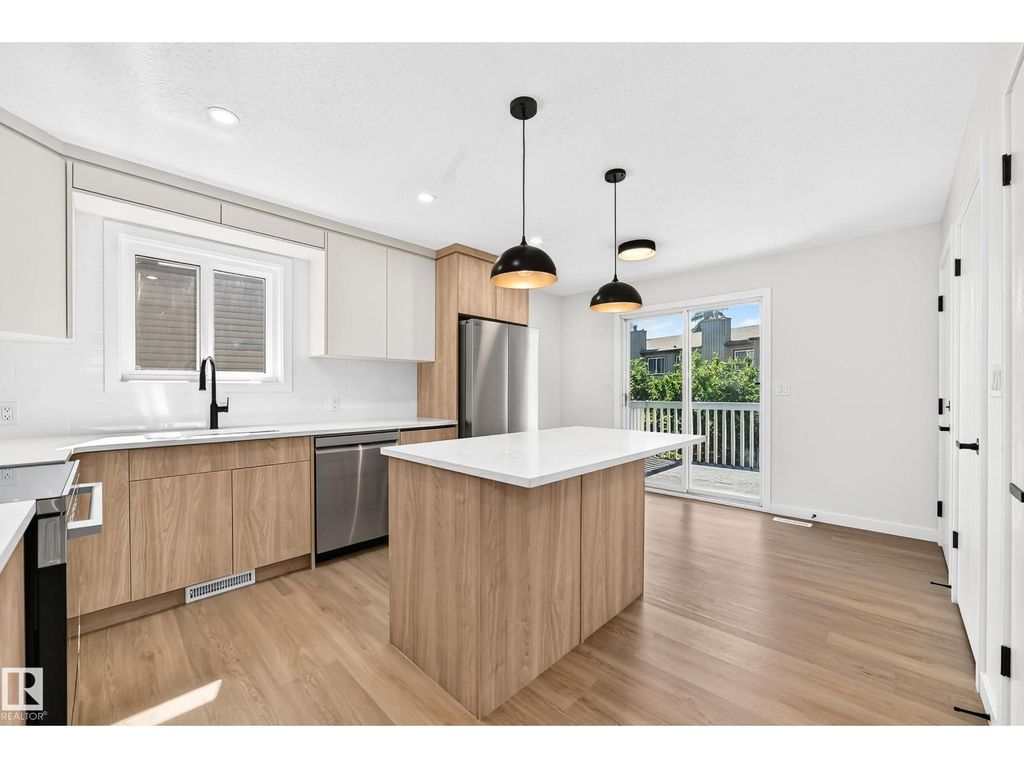 17816 94 St Nw, Edmonton