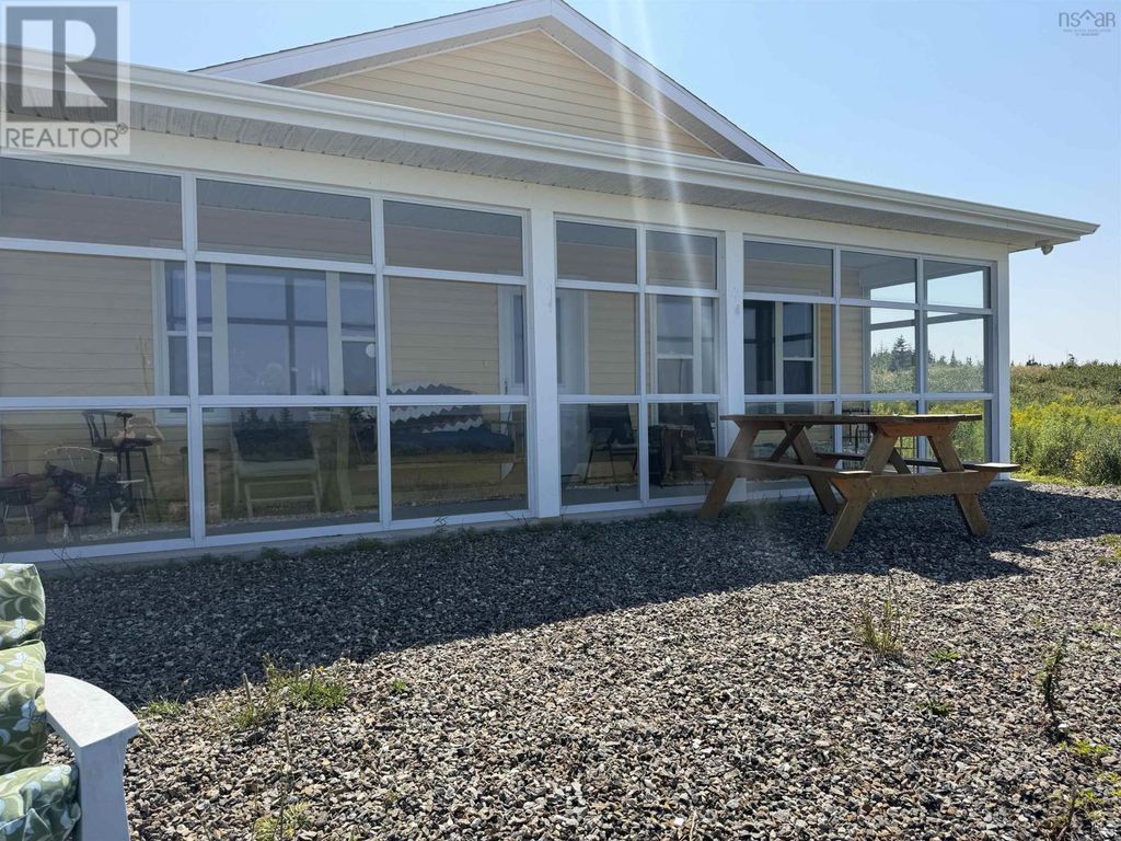 960 Mira Bay Drive, Catalone Gut