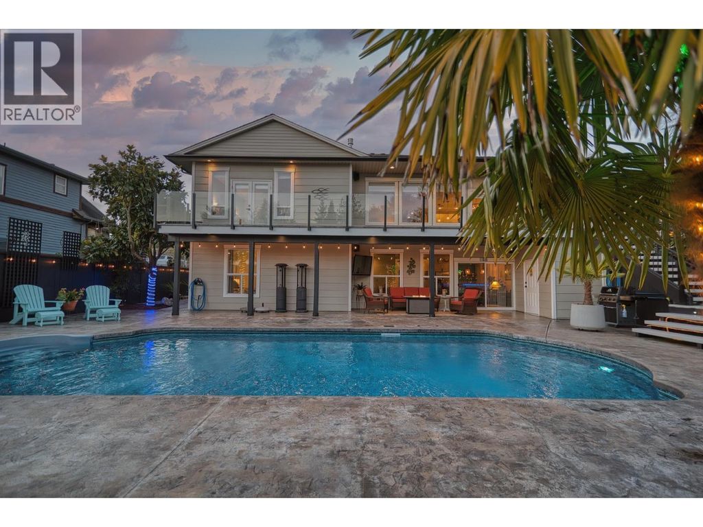 6369 Jasper Road, Sechelt