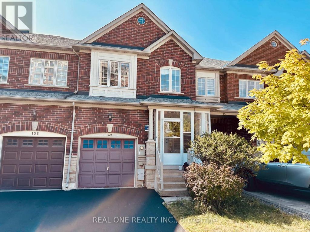 104 Revelstoke Crescent, Richmond Hill (langstaff)
