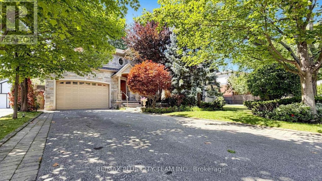 50 Bonnyview Drive, Toronto (stonegate-Queensway)