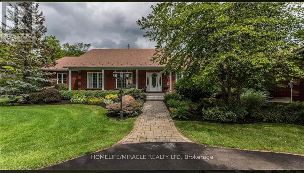13382 Highway 38 Highway, Central Frontenac
