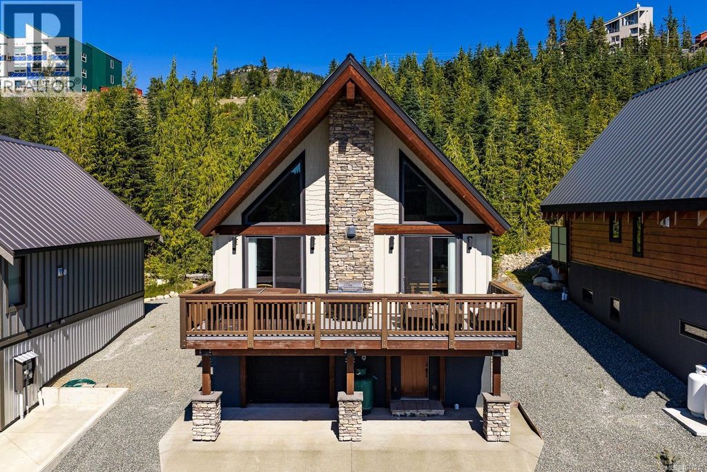 880 Cruikshank Ridge, Courtenay
