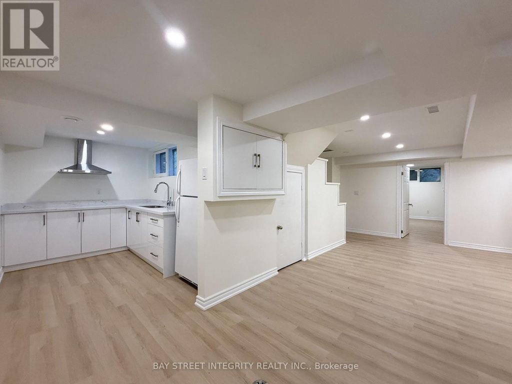 Lower - 40 Rippleton Road, Toronto (banbury-Don Mills)