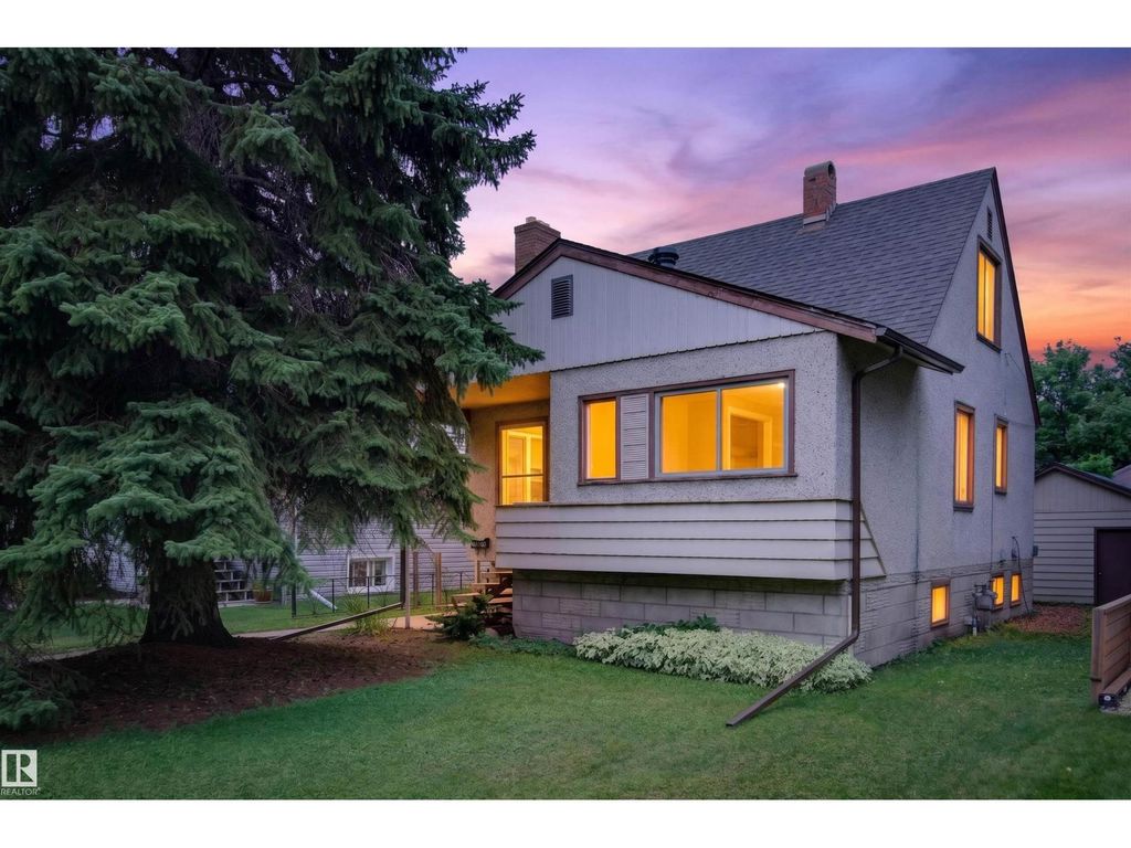 9026 92 St Nw, Edmonton