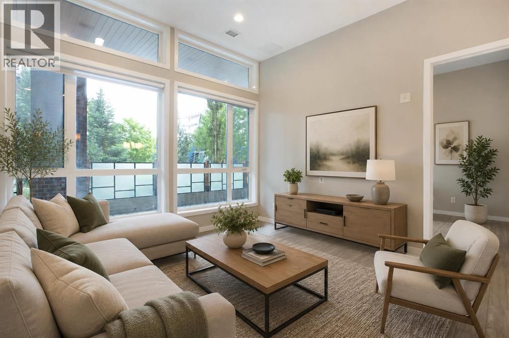 124 Mahogany Centre Se, Calgary