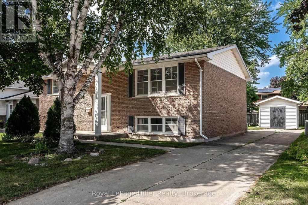278 Elgin Crescent, Stratford