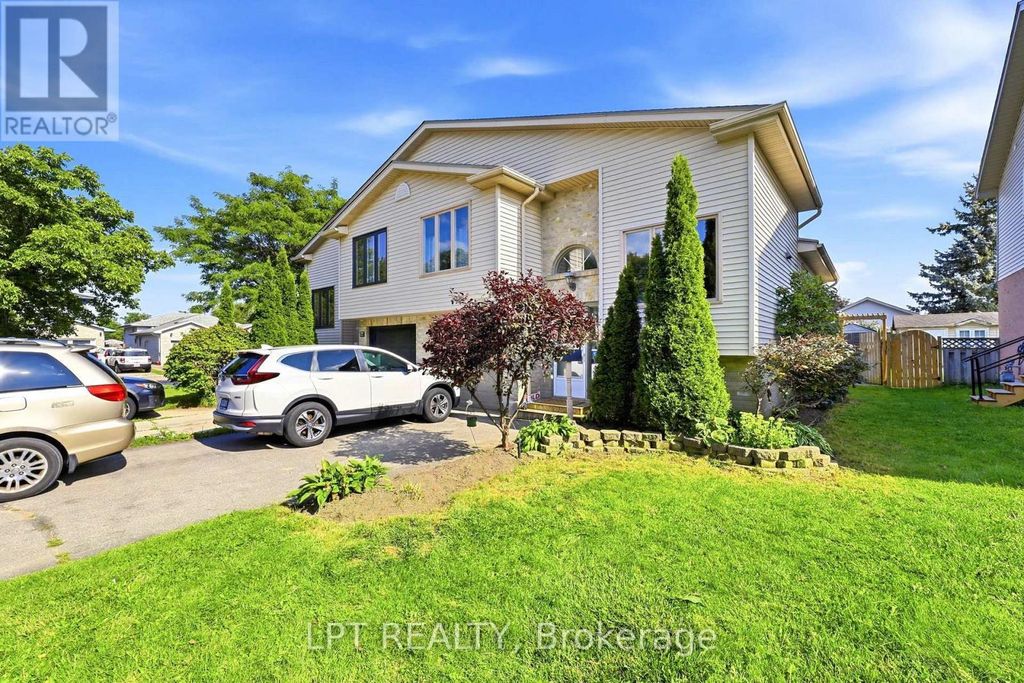 79 Sunrise Crescent, London East (east I)