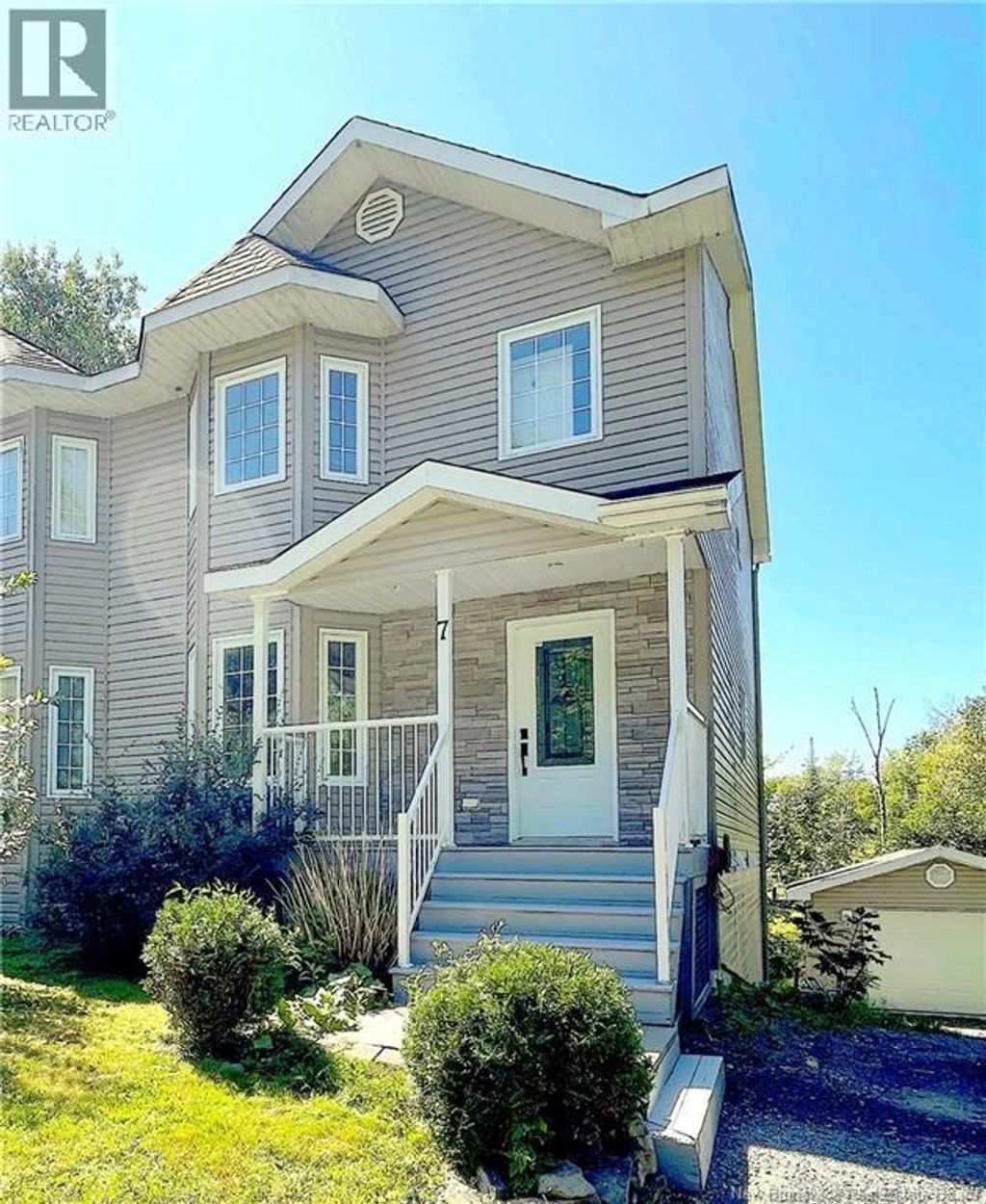 7 Kierra, Fredericton