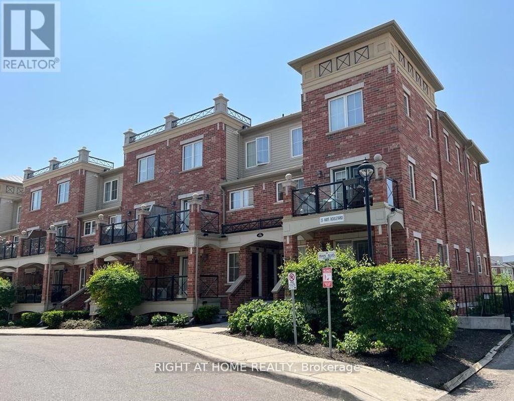 10 - 35 Hays Boulevard, Oakville (ro River Oaks)