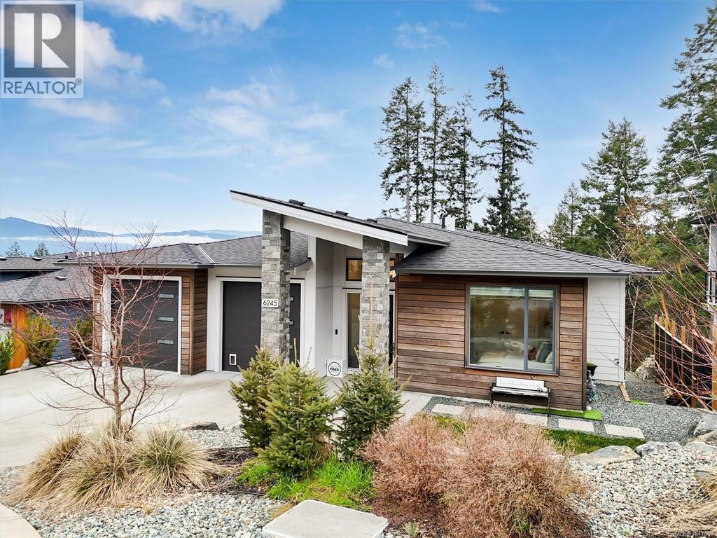 6245 Highwood Dr, Duncan