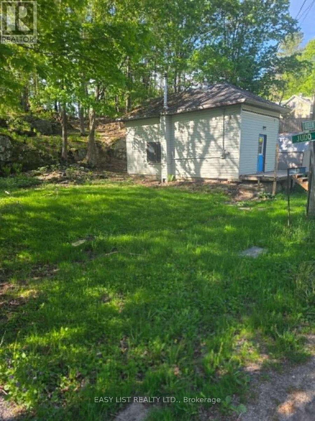 19 Queen Street, Rideau Lakes