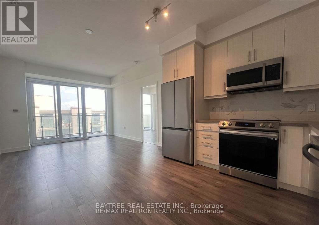 1107 - 105 Oneida Crescent, Richmond Hill (langstaff)