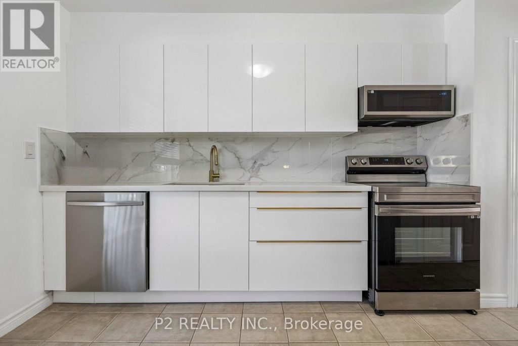 22-25 Gosford Blvd. Boulevard N, Toronto (york University Heights)